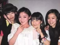 娱乐圈有一起吃瓜的姐妹,揭秘幕后真相！